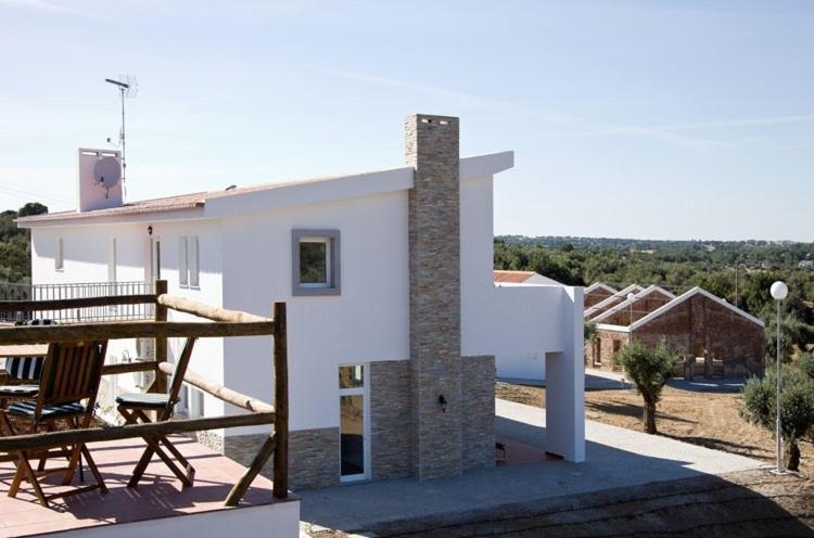 Hotel Quinta Dos Bastos Evora Exterior photo