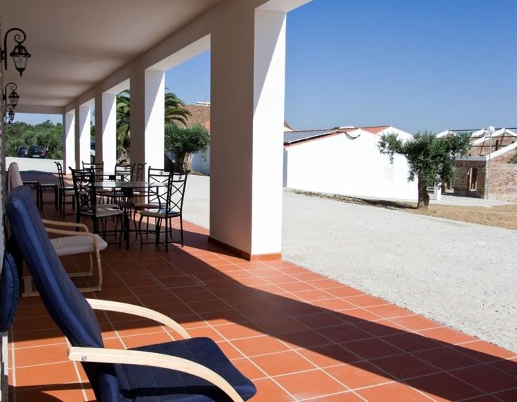 Hotel Quinta Dos Bastos Evora Exterior photo