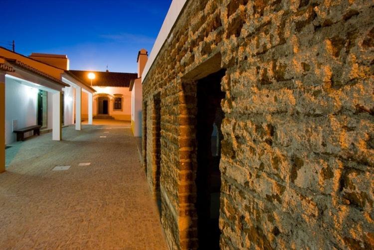 Hotel Quinta Dos Bastos Evora Exterior photo